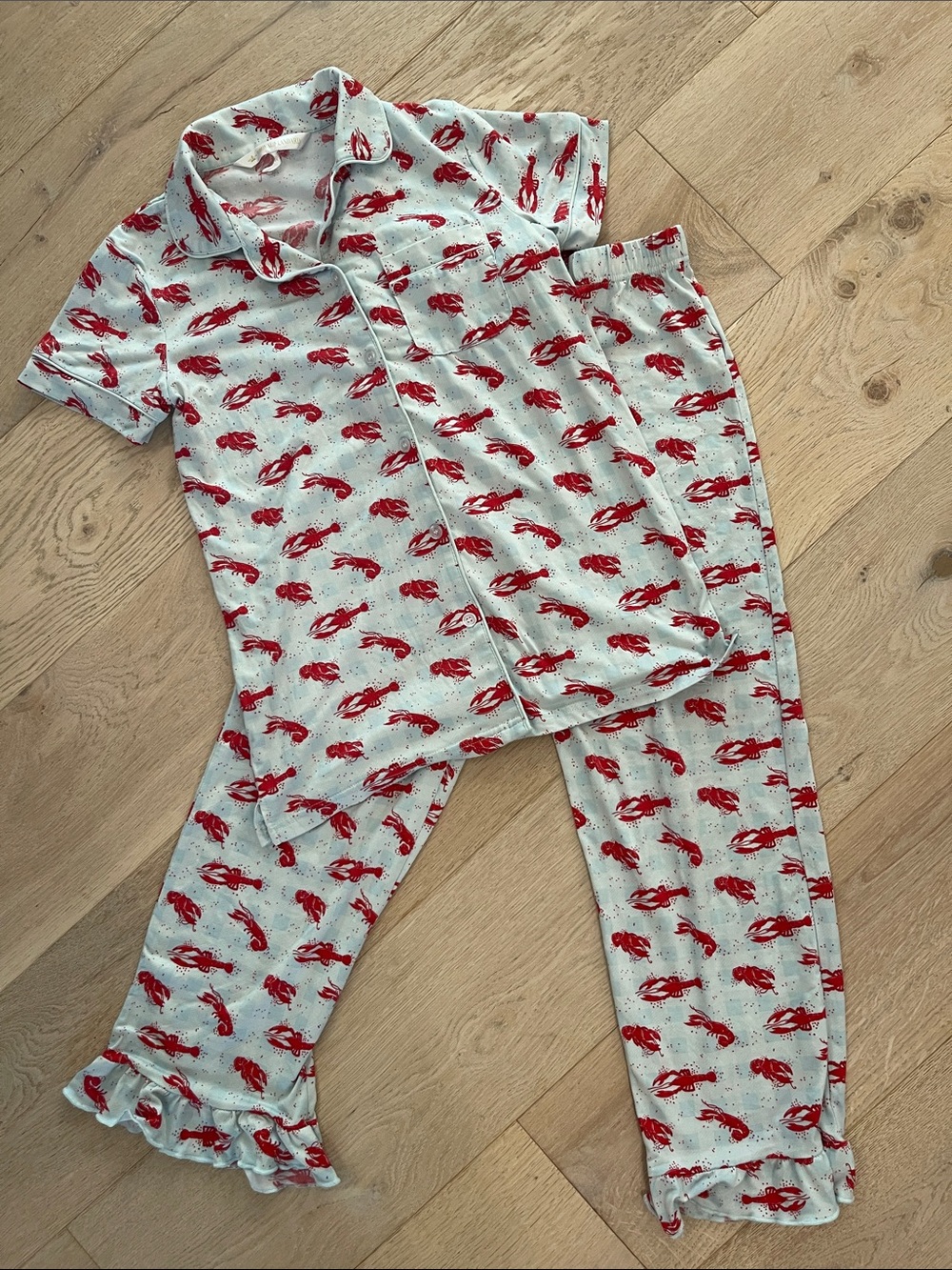 The Royal Standard girls two piece crawfish print pajama set size XL